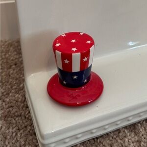 Nora Fleming Retired Uncle Sam Hat Mini